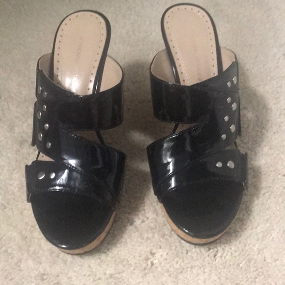 Adrianne Vittadini sandals great condition - Picture 2 of 5